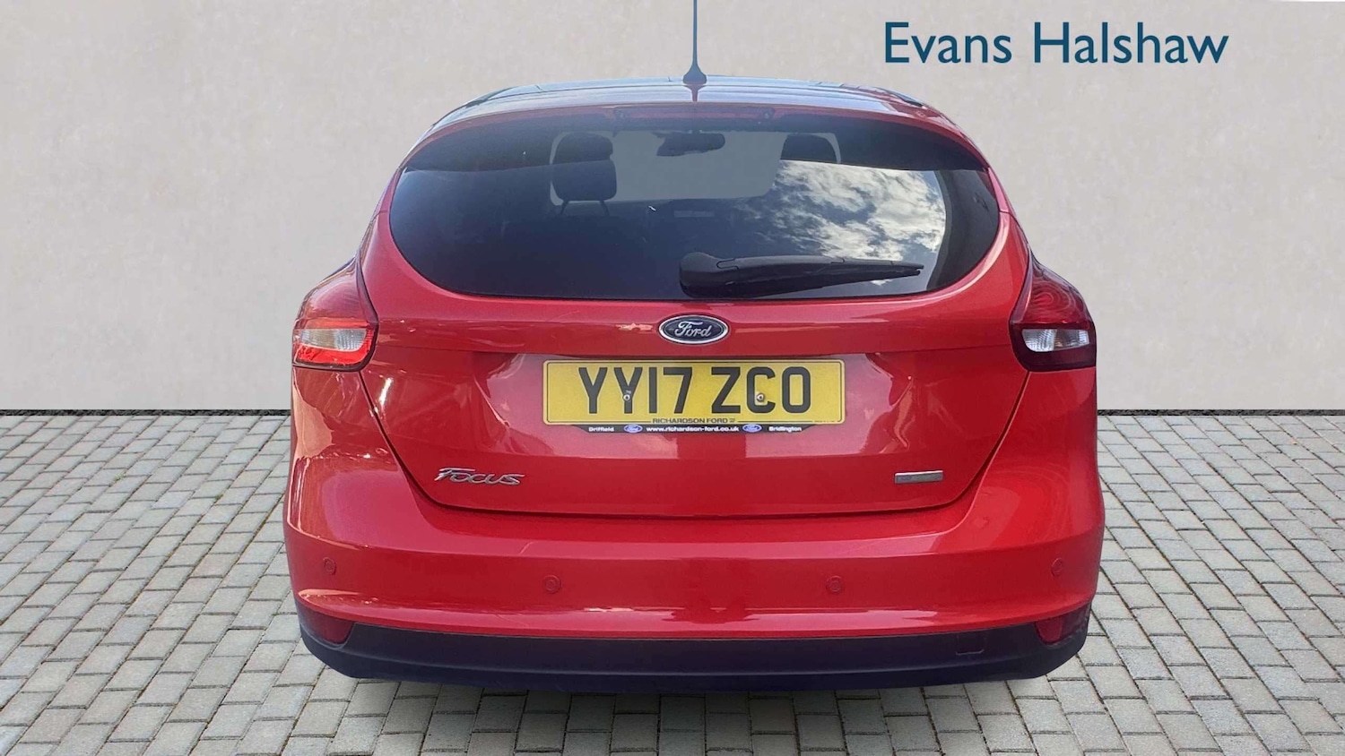 Used Ford Focus 2017 for sale - 78149131: Photo 3