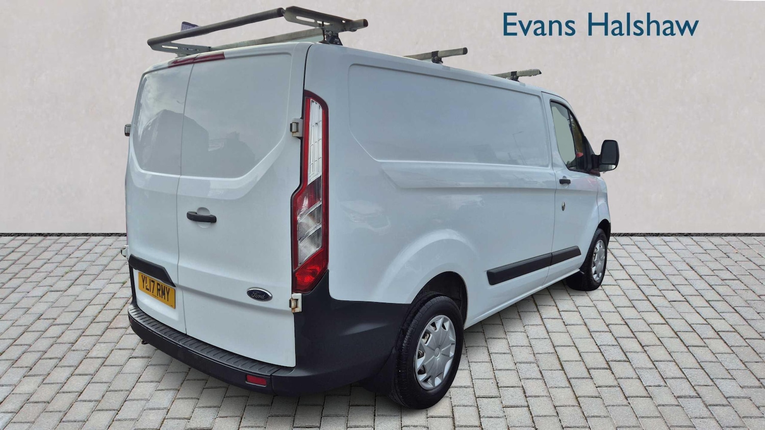 Used Ford Transit Custom 2017 for sale - 76460308: Photo 4