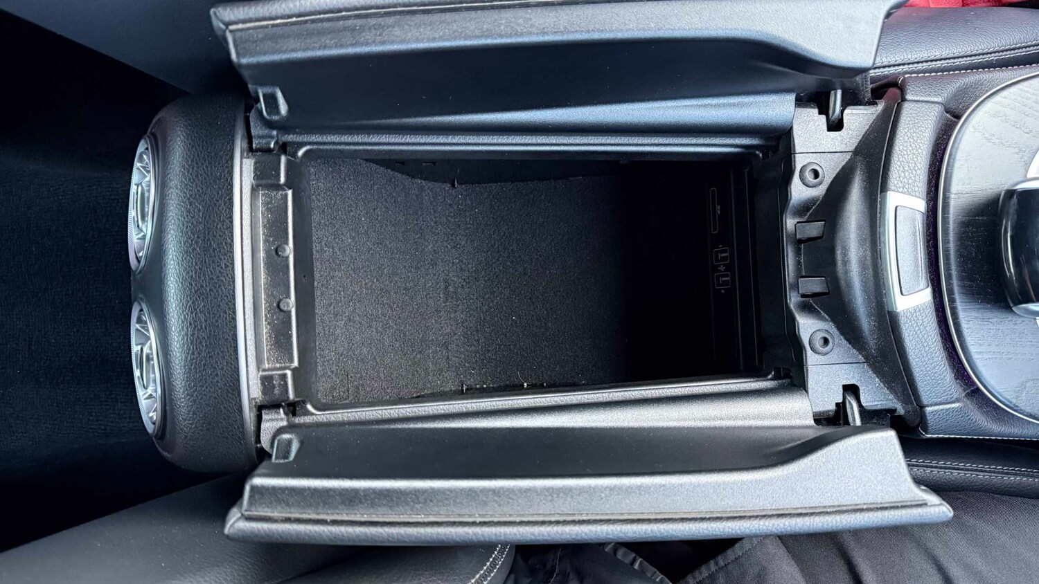 Used Mercedes-Benz E Class 2018 for sale - 76774115: Photo 32