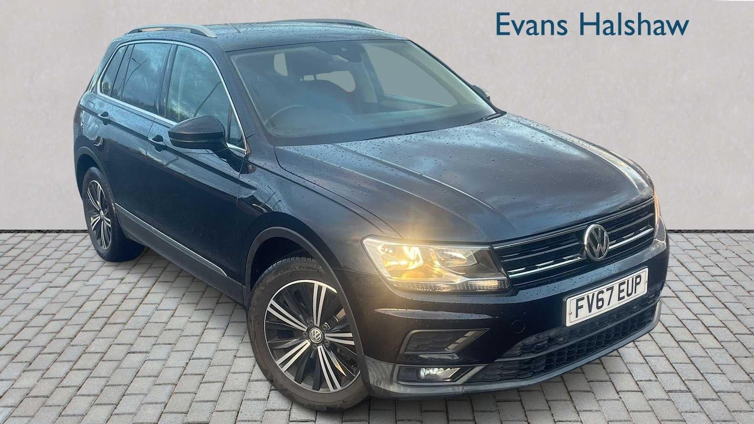 Used Volkswagen Tiguan 2017 for sale - 76460046: Photo 1