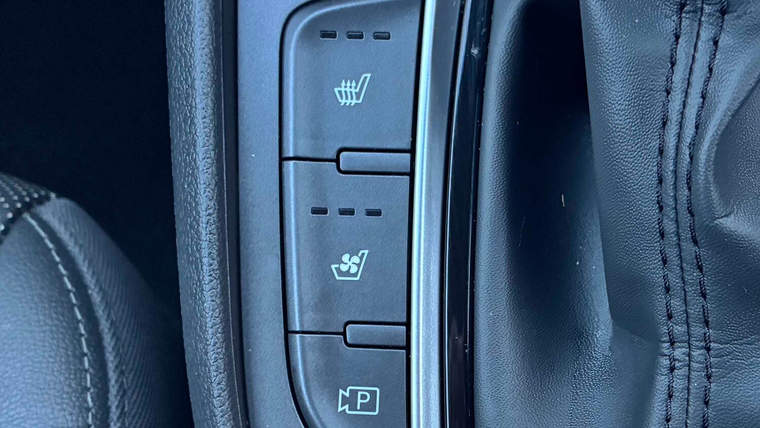 Used Hyundai KONA 2022 for sale - 76636761: Photo 25