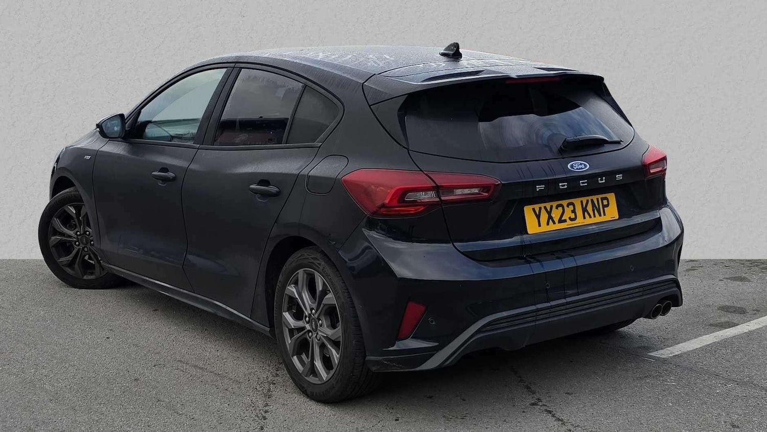 Used Ford Focus 2023 for sale - 76156343: Photo 2