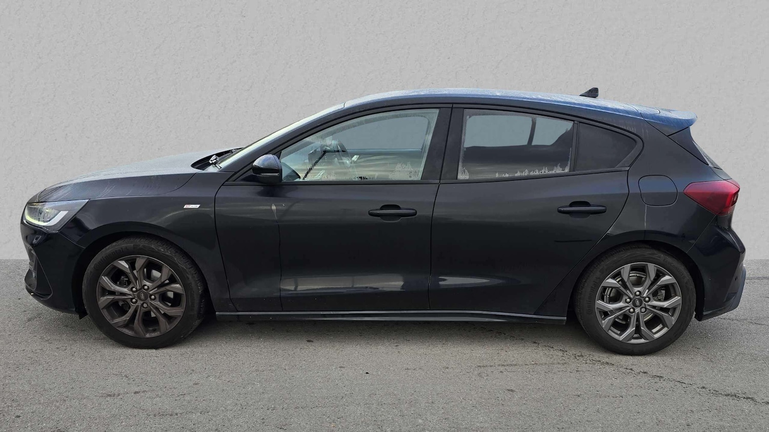 Used Ford Focus 2023 for sale - 76156343: Photo 3