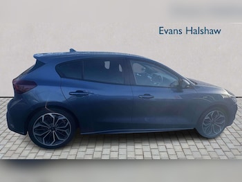 Used Ford Focus 2022 for sale - 77674843: Photo