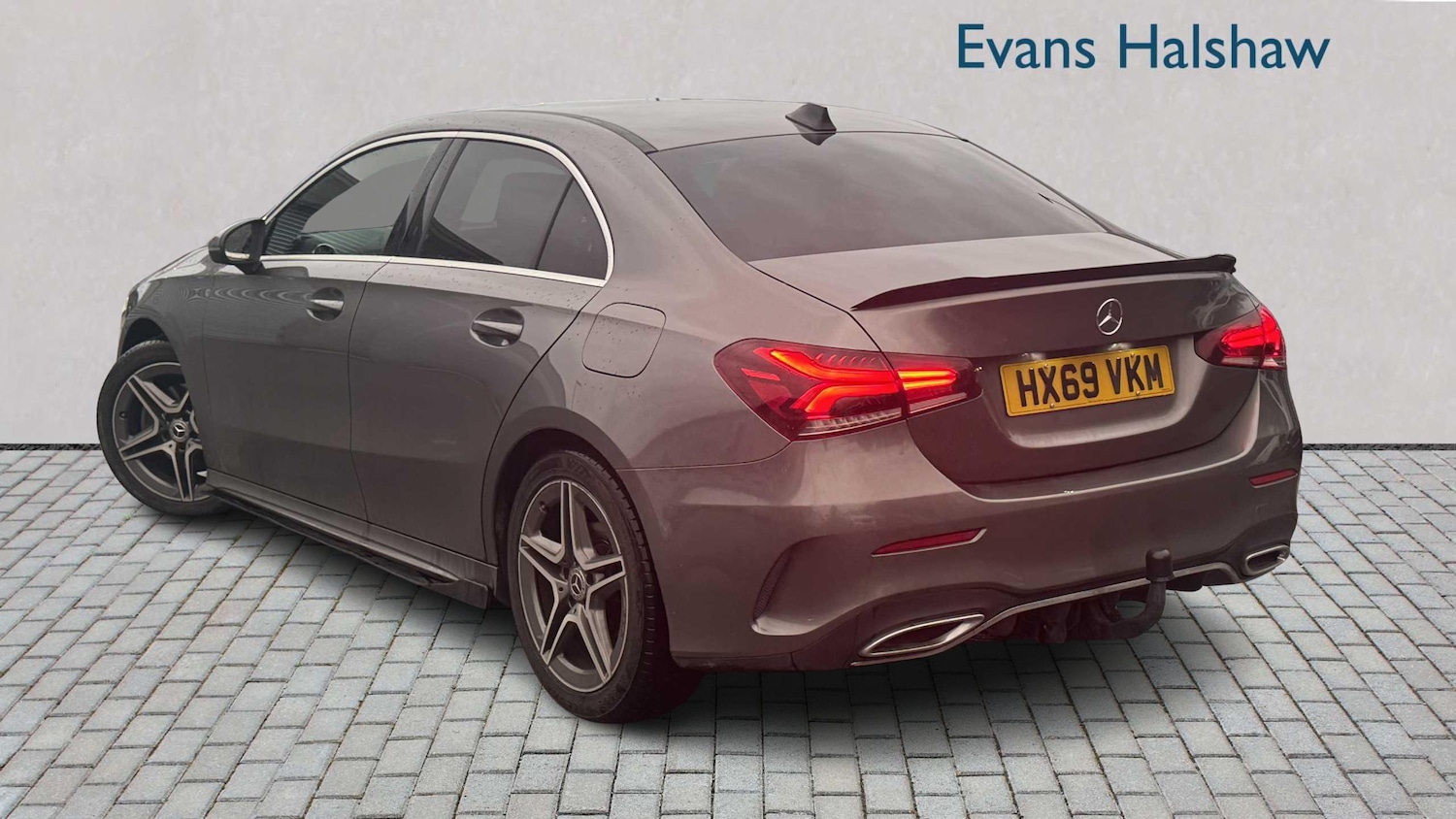 Used Mercedes-Benz A-Class 2019 for sale - 76889845: Photo 2