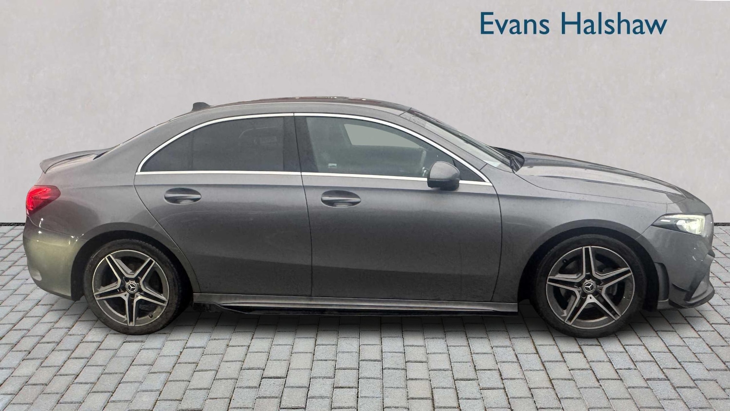 Used Mercedes-Benz A-Class 2019 for sale - 76889845: Photo 4