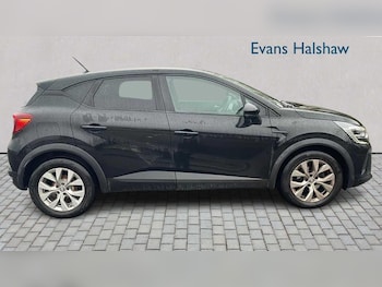 Used Renault Captur 2022 for sale - 76789285: Photo