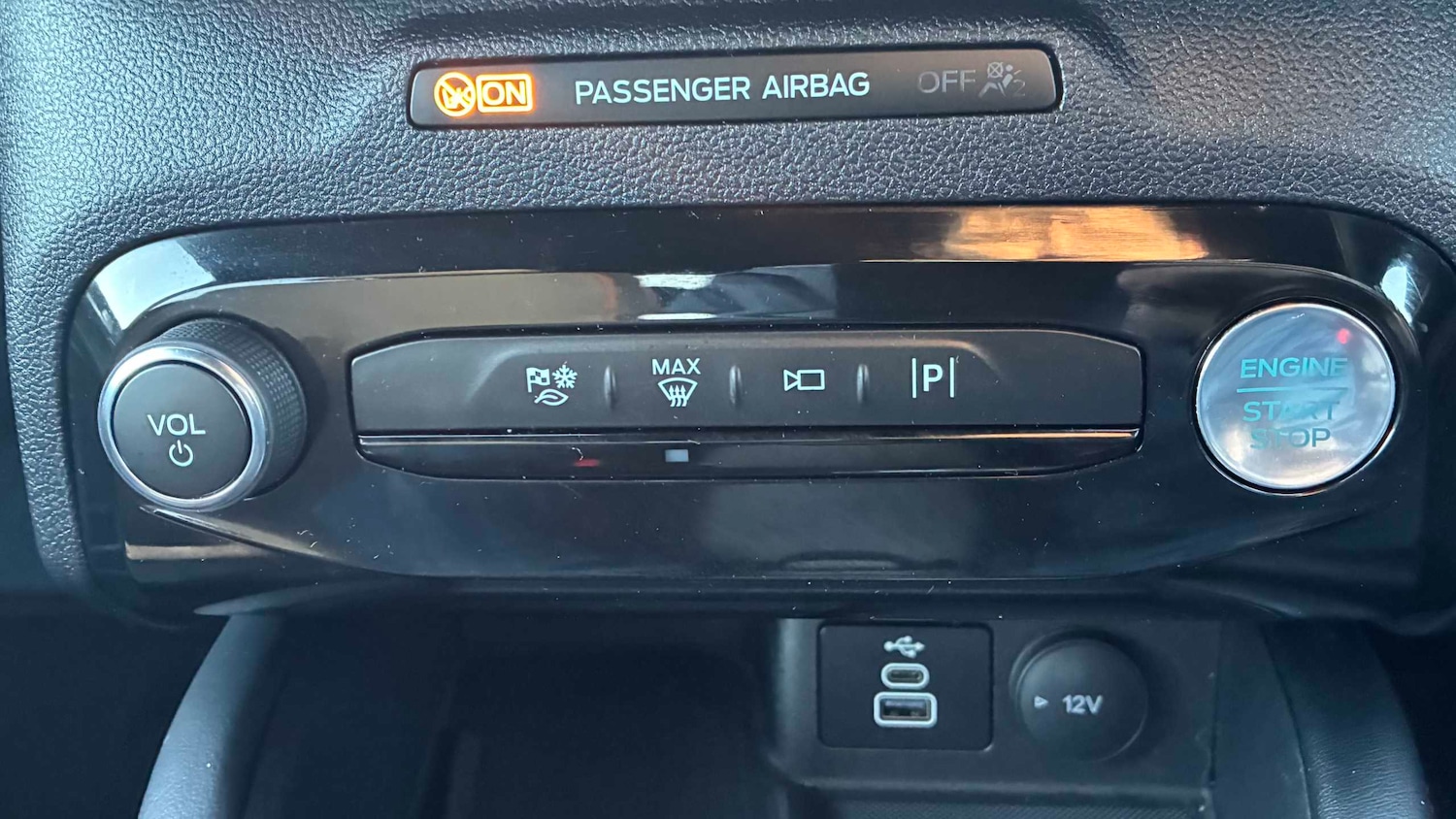 Used Ford Kuga 2025 for sale - 76705094: Photo 25