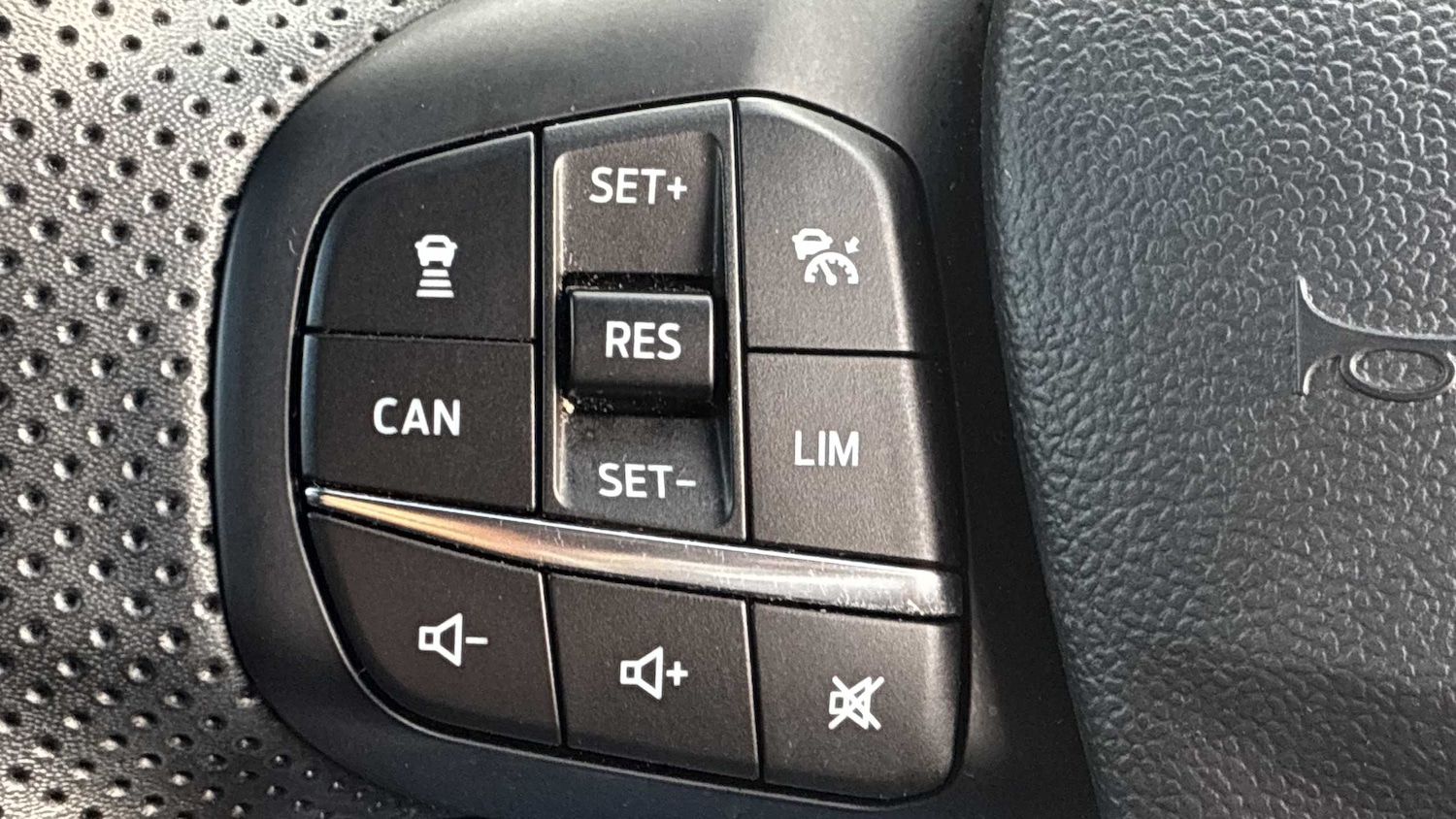 Used Ford Puma 2023 for sale - 76156073: Photo 30