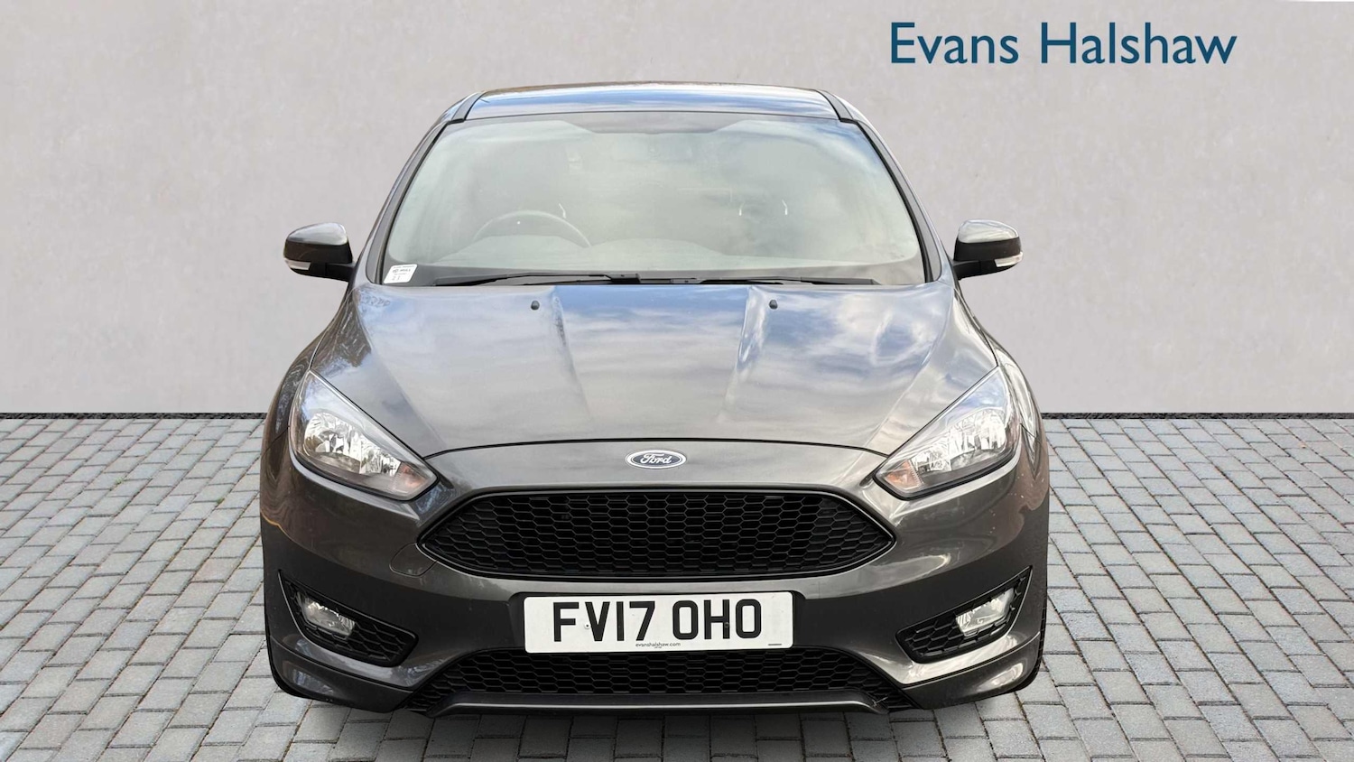 Used Ford Focus 2017 for sale - 76553120: Photo 2