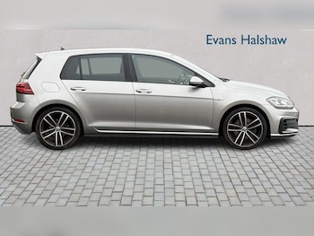 Used Volkswagen Golf 2018 for sale - 76272253: Photo