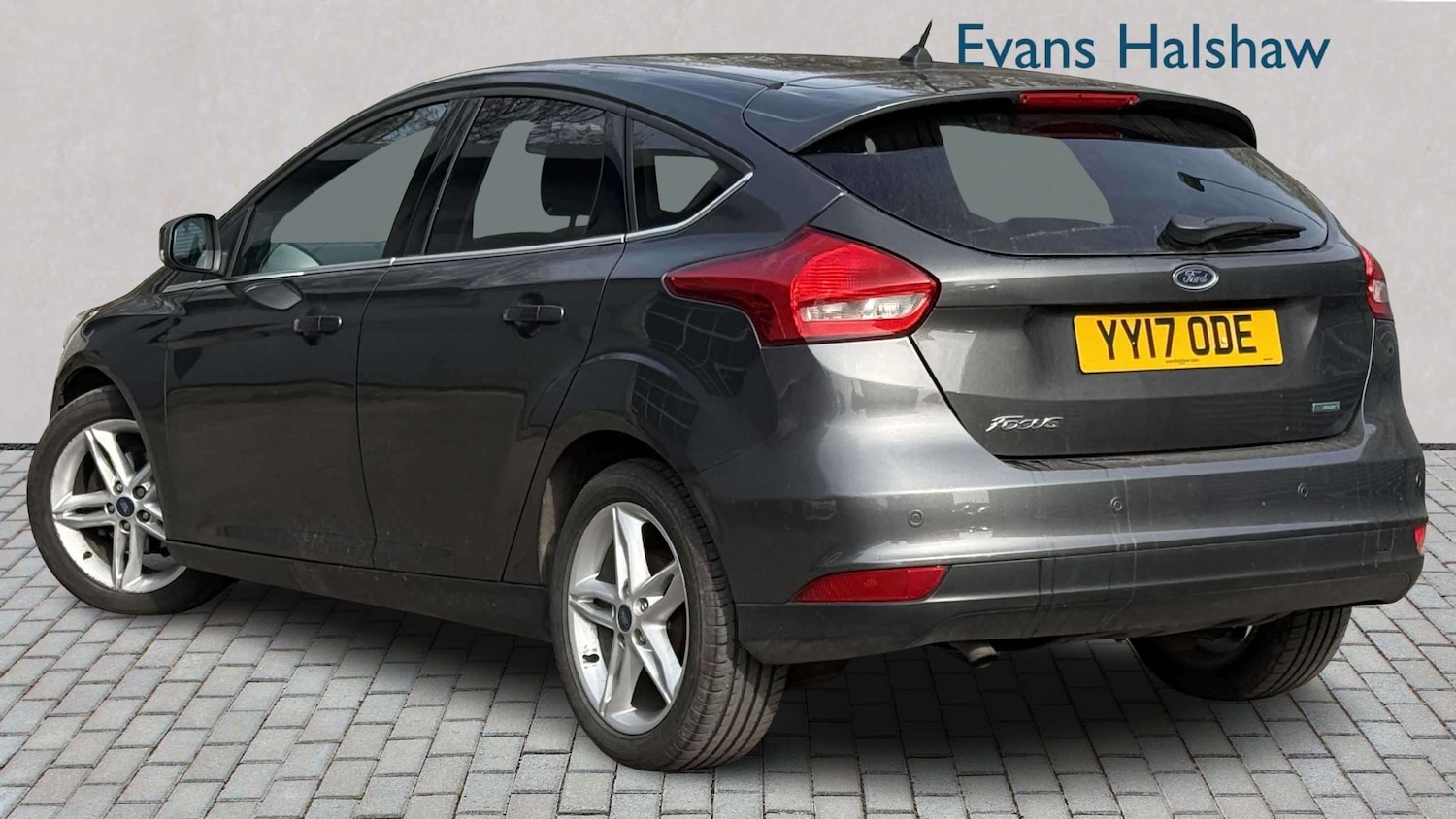 Used Ford Focus 2017 for sale - 78037378: Photo 2