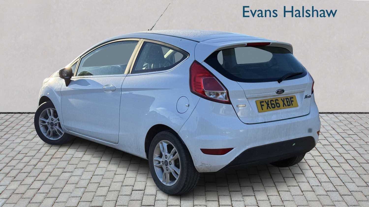 Used Ford Fiesta 2016 for sale - 77135014: Photo 2