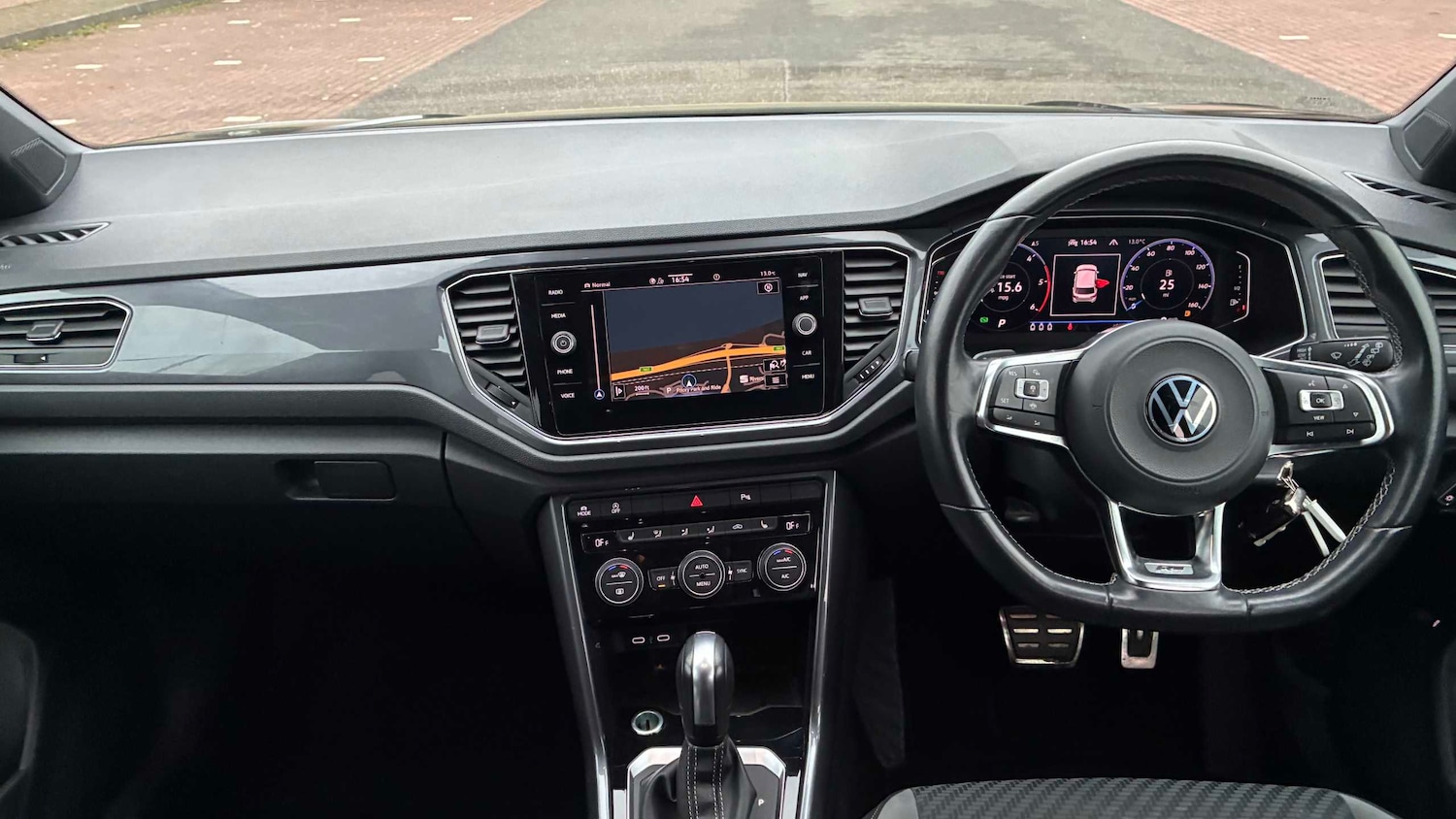 Used Volkswagen T-Roc 2021 for sale - 77333859: Photo 13