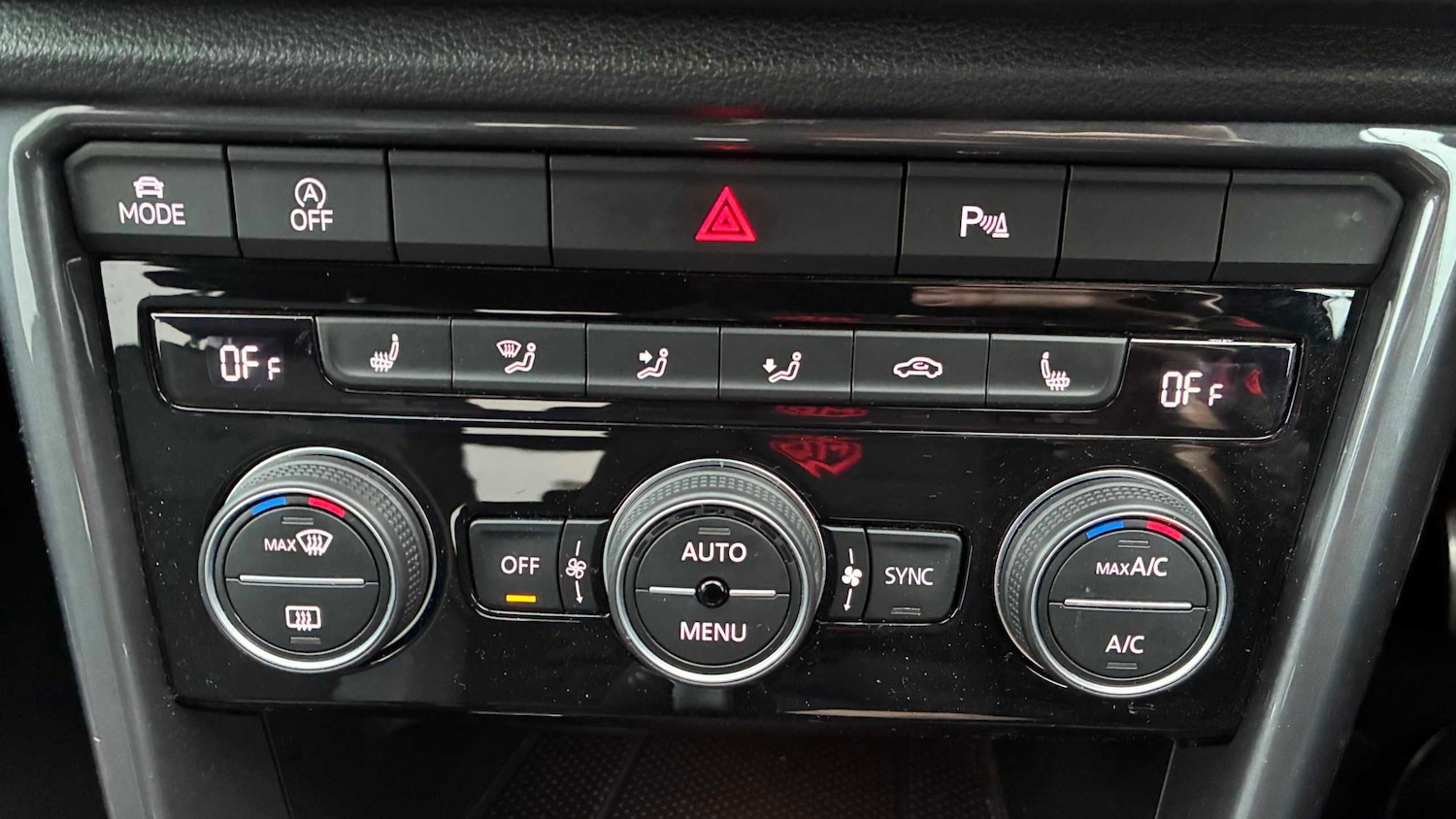 Used Volkswagen T-Roc 2021 for sale - 77333859: Photo 22