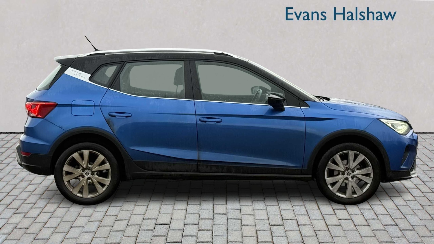 Used SEAT Arona 2023 for sale - 77232930: Photo 4