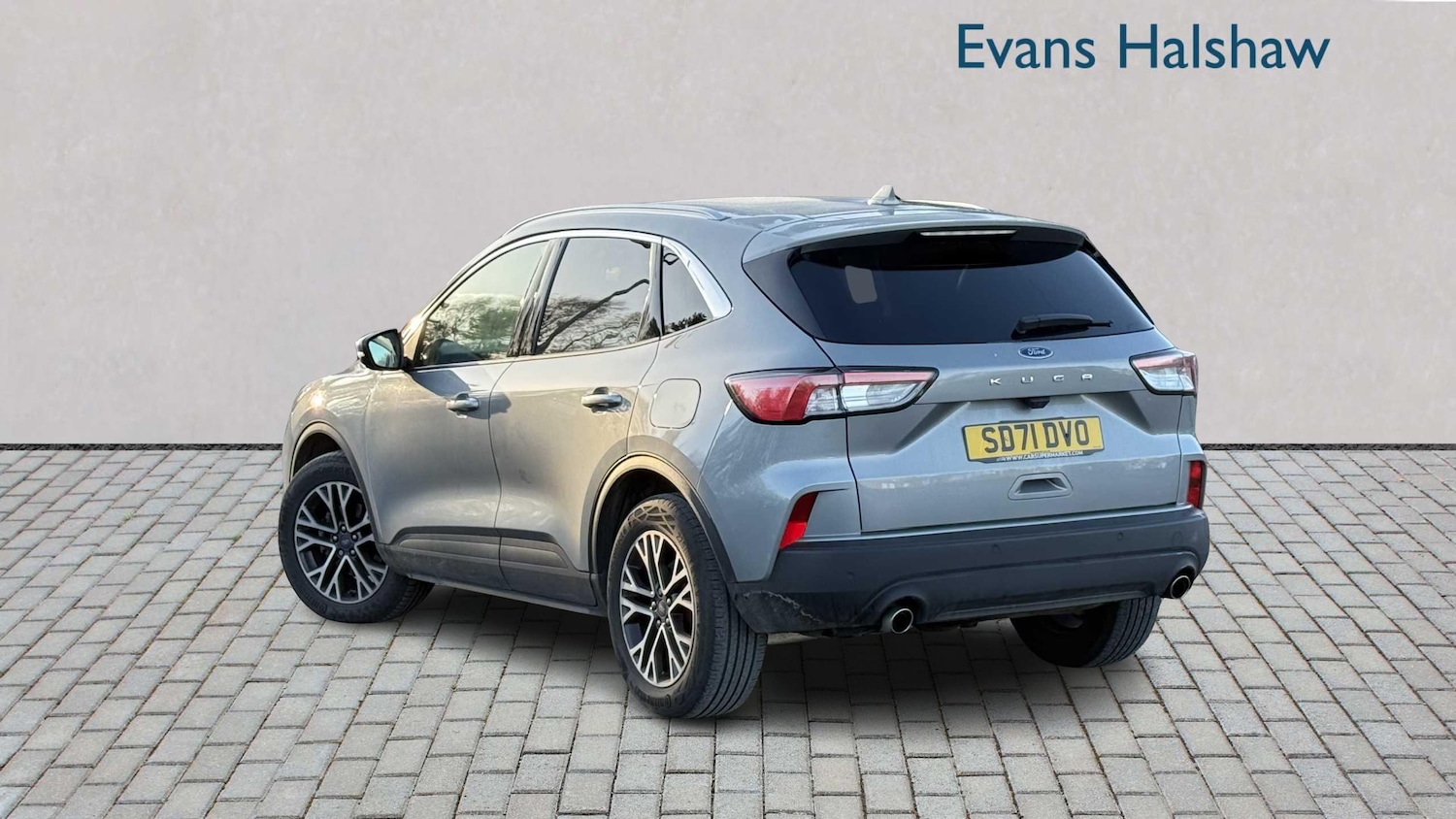 Used Ford Kuga 2021 for sale - 77123482: Photo 2