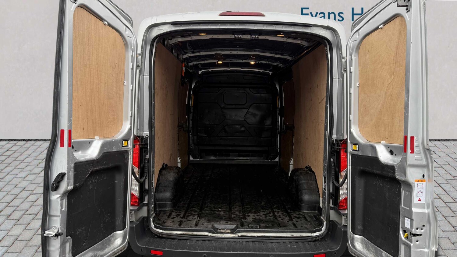 Used Ford Transit 2018 for sale - 77281830: Photo 6