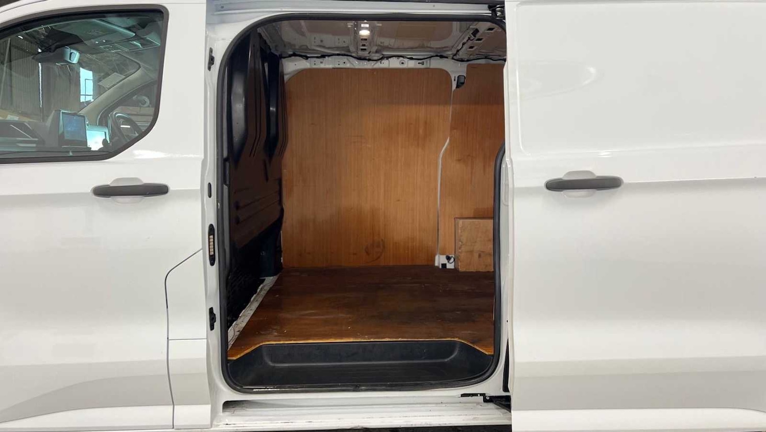 Used Ford Transit Custom 2024 for sale - 77972914: Photo 13