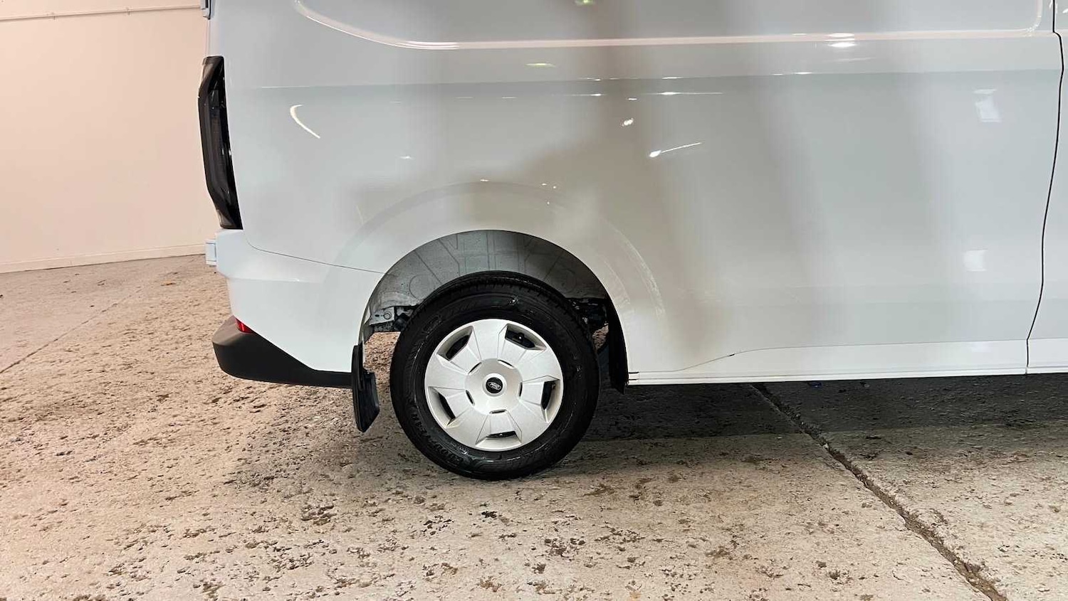 Used Ford Transit Custom 2024 for sale - 77972914: Photo 17