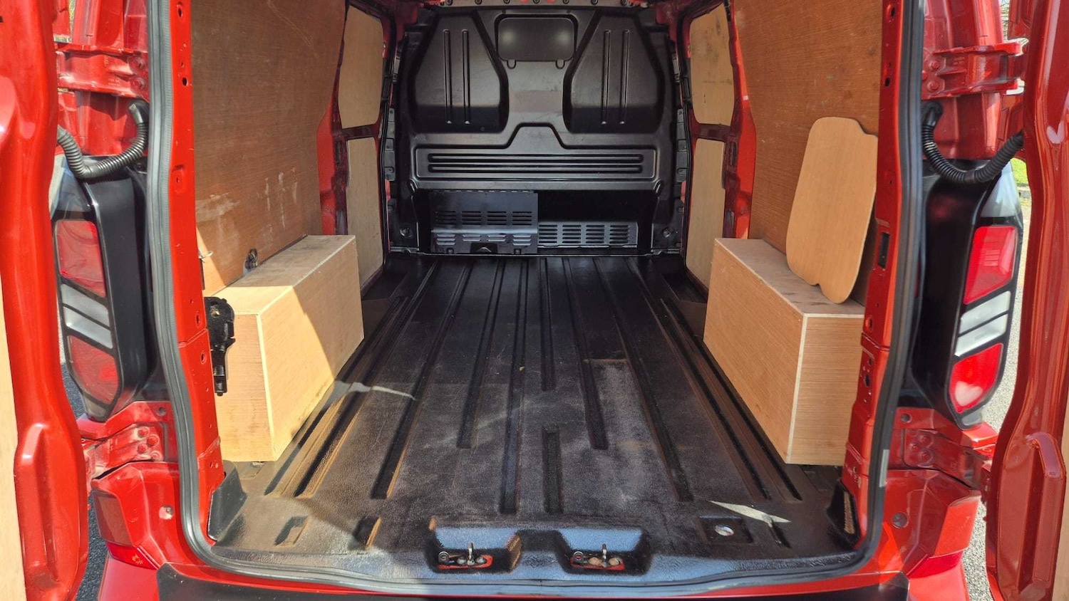 Used Ford Transit Custom 2024 for sale - 78173522: Photo 10