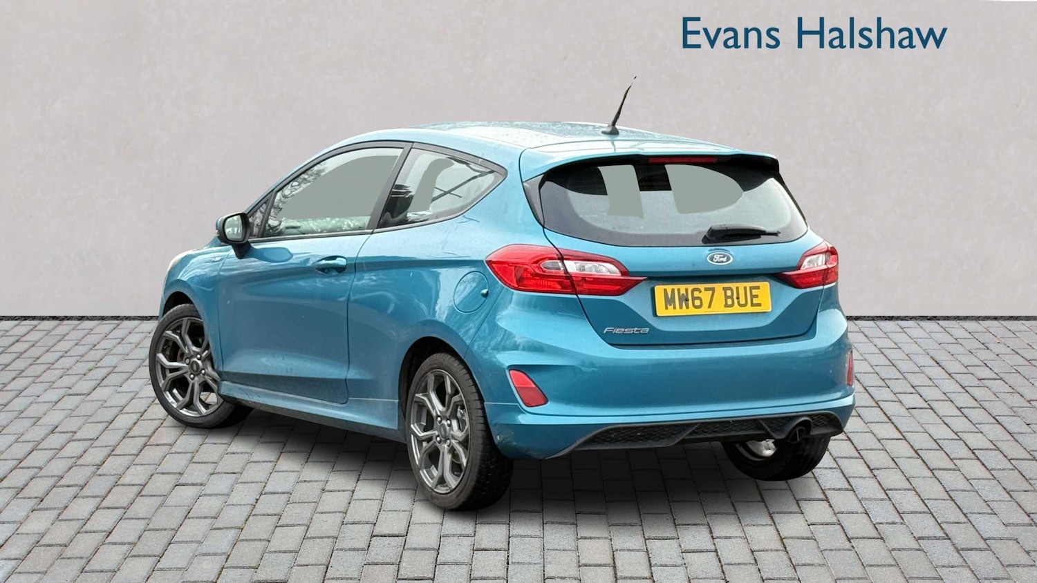 Used Ford Fiesta 2017 for sale - 76928974: Photo 2