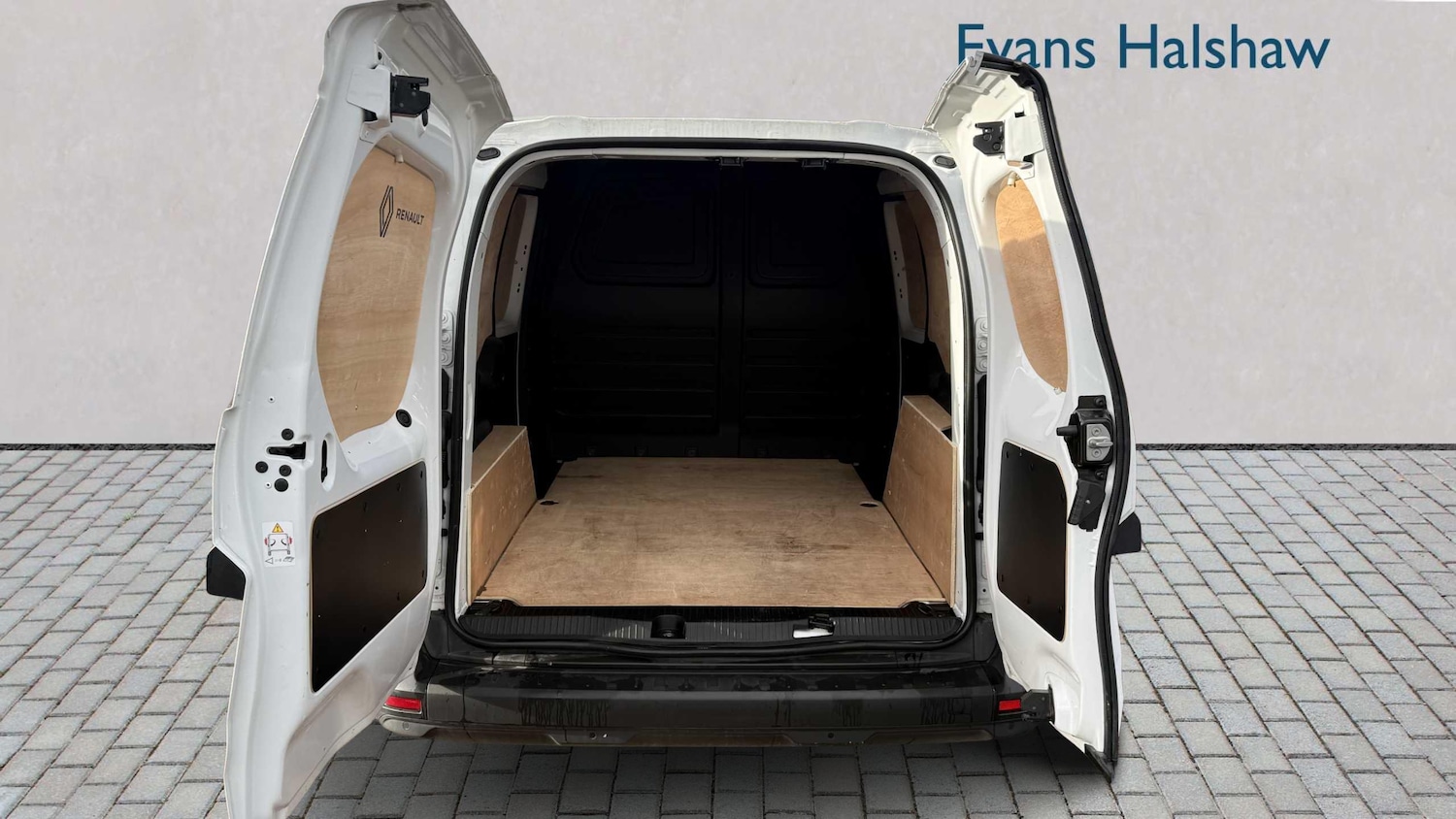 Used Renault Kangoo 2024 for sale - 76310824: Photo 15