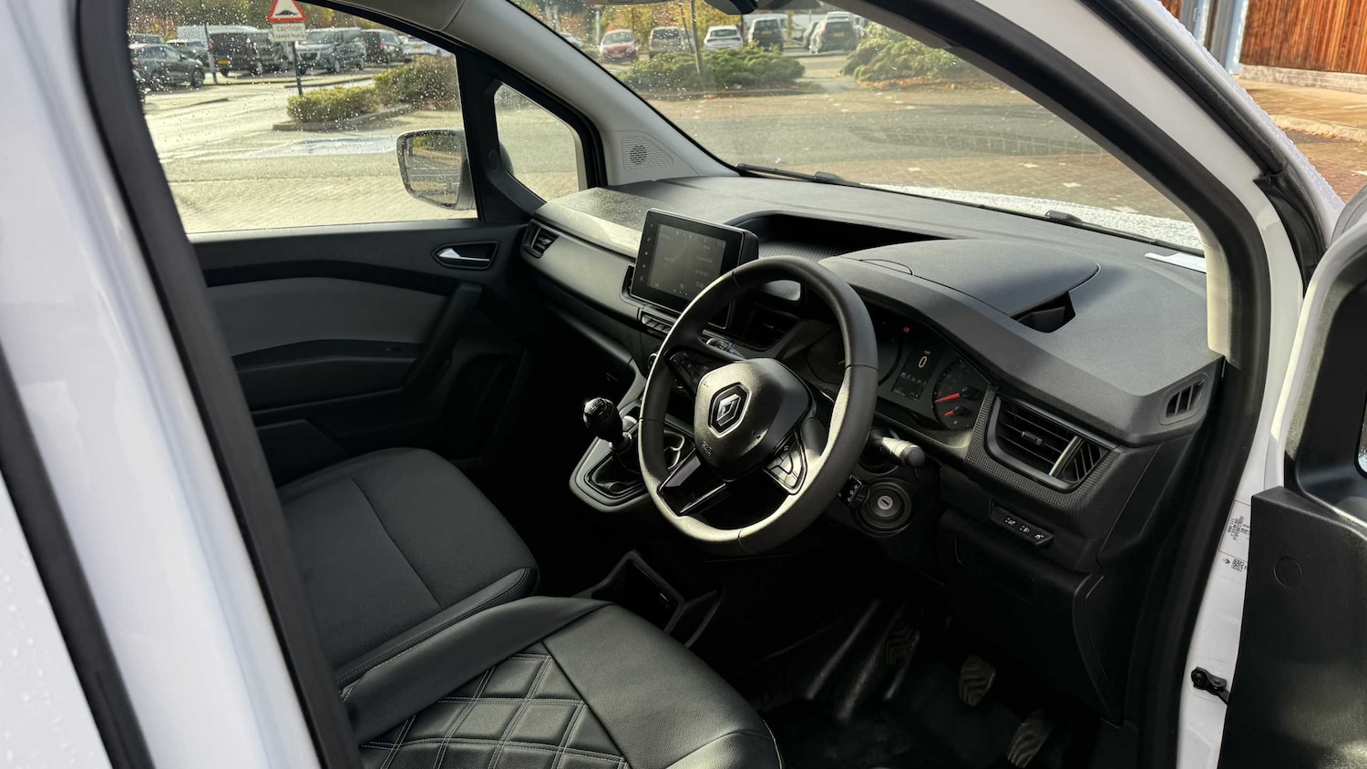 Used Renault Kangoo 2024 for sale - 76310824: Photo 20