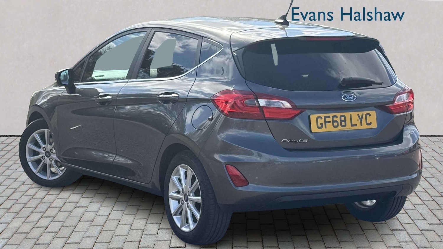 Used Ford Fiesta 2018 for sale - 78119207: Photo 2