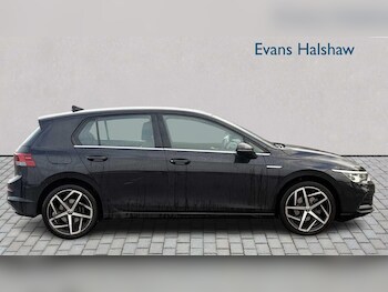 Used Volkswagen Golf 2020 for sale - 77082947: Photo