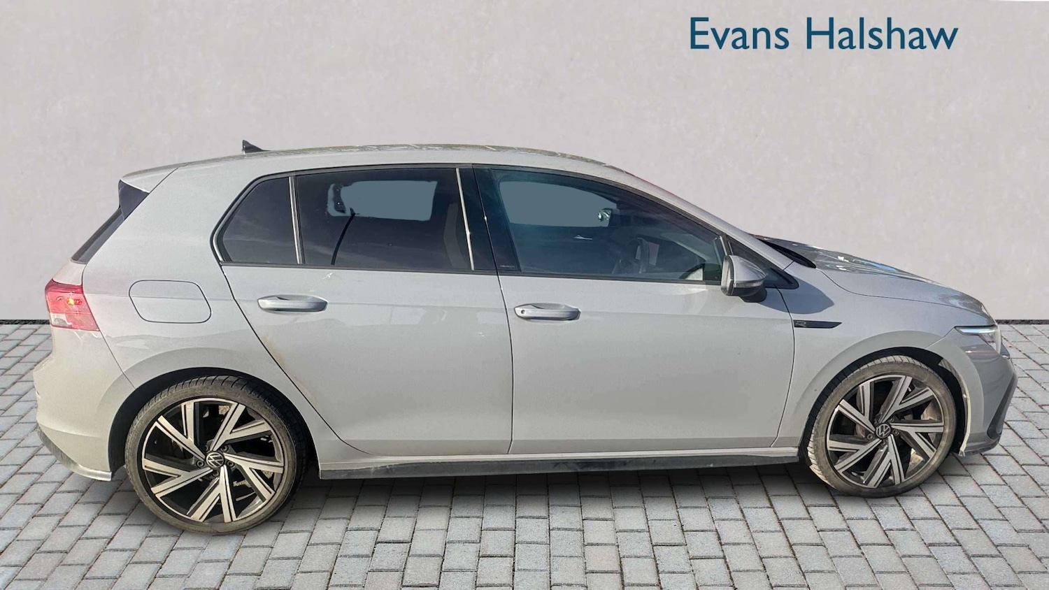 Used Volkswagen Golf 2023 for sale - 77674819: Photo 4