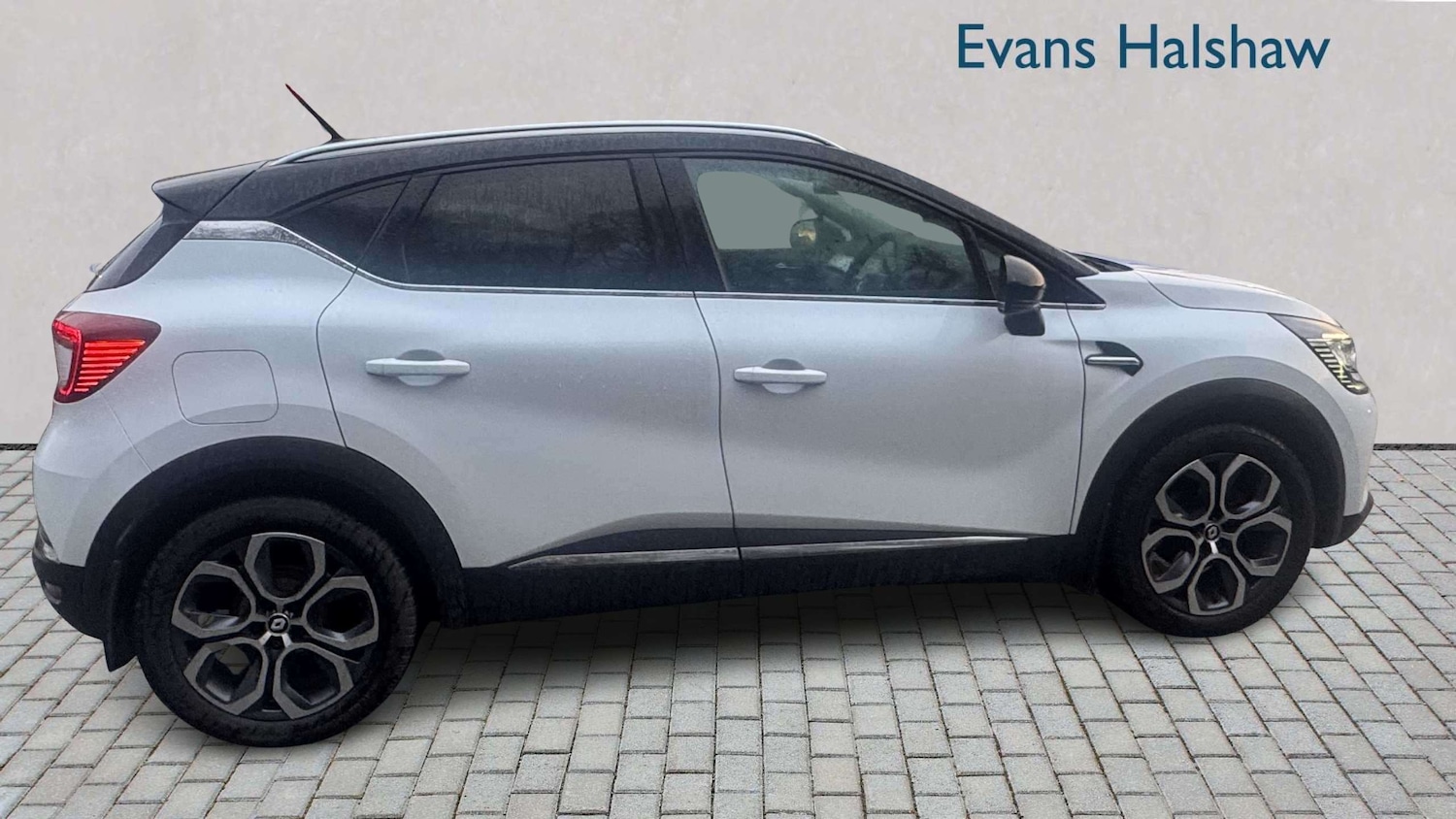 Used Renault Captur 2022 for sale - 77726816: Photo 4