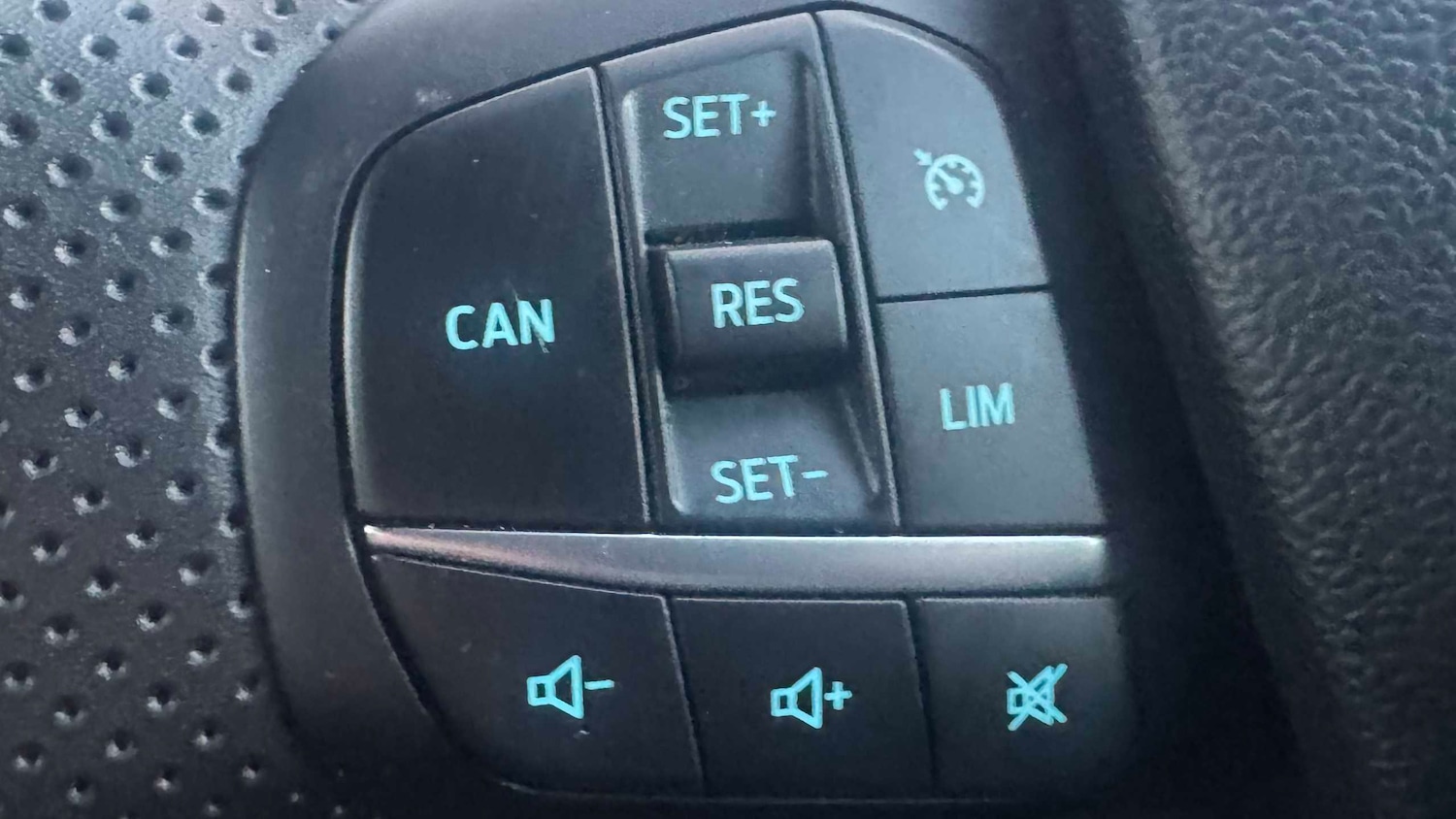 Used Ford Puma 2023 for sale - 76842817: Photo 26