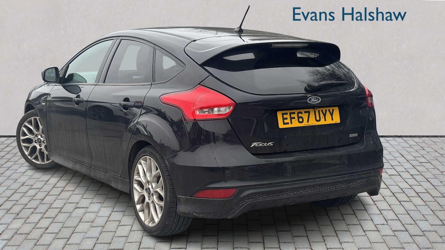 Used Ford Focus 2017 for sale - 77082965: Photo 2