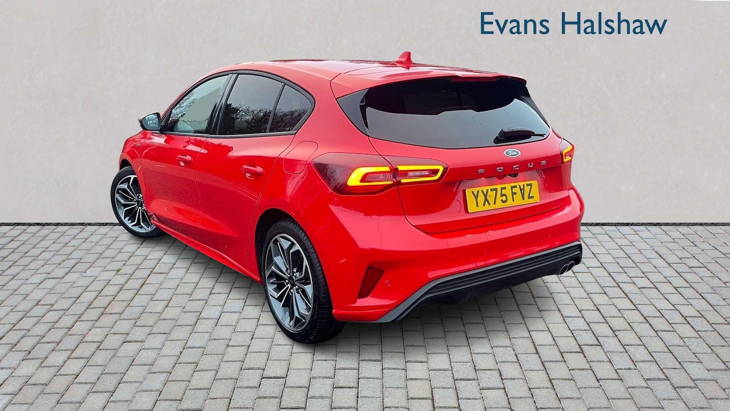 Used Ford Focus 2025 for sale - 77233123: Photo 2