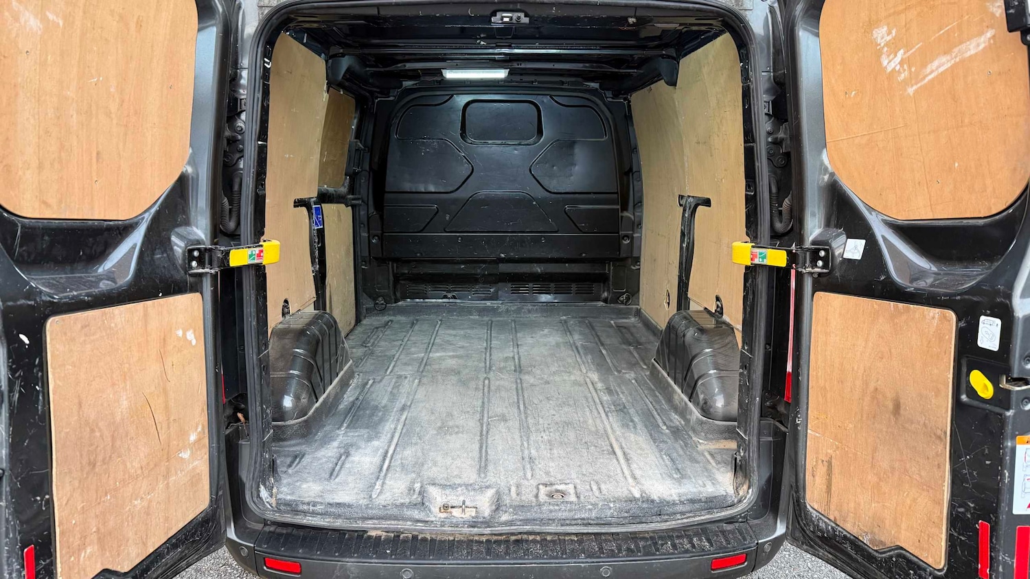 Used Ford Transit Custom 2019 for sale - 76732245: Photo 4