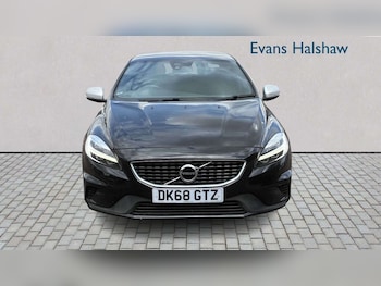Used Volvo V40 2018 for sale - 79065061: Photo