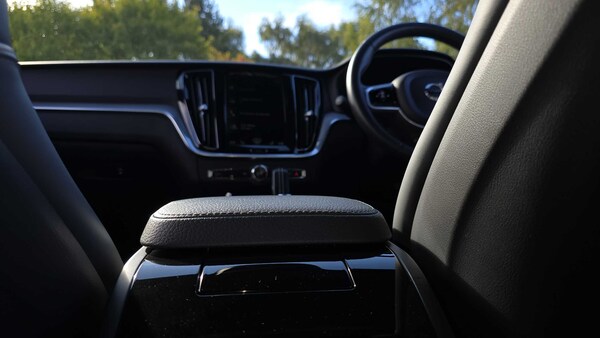Used Volvo V60 2019 for sale - 75461084: Photo 16