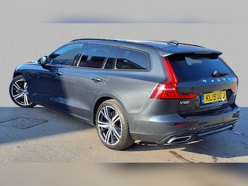 Used Volvo V60 2019 for sale - 75461084: Photo