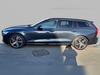 Used Volvo V60 2019 for sale - 75461084: Photo