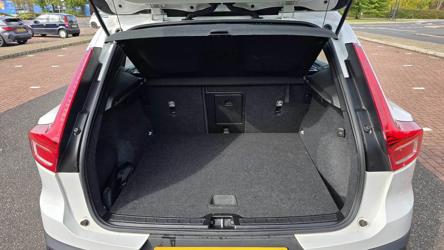 Used Volvo XC40 2022 for sale - 75981477: Photo 10