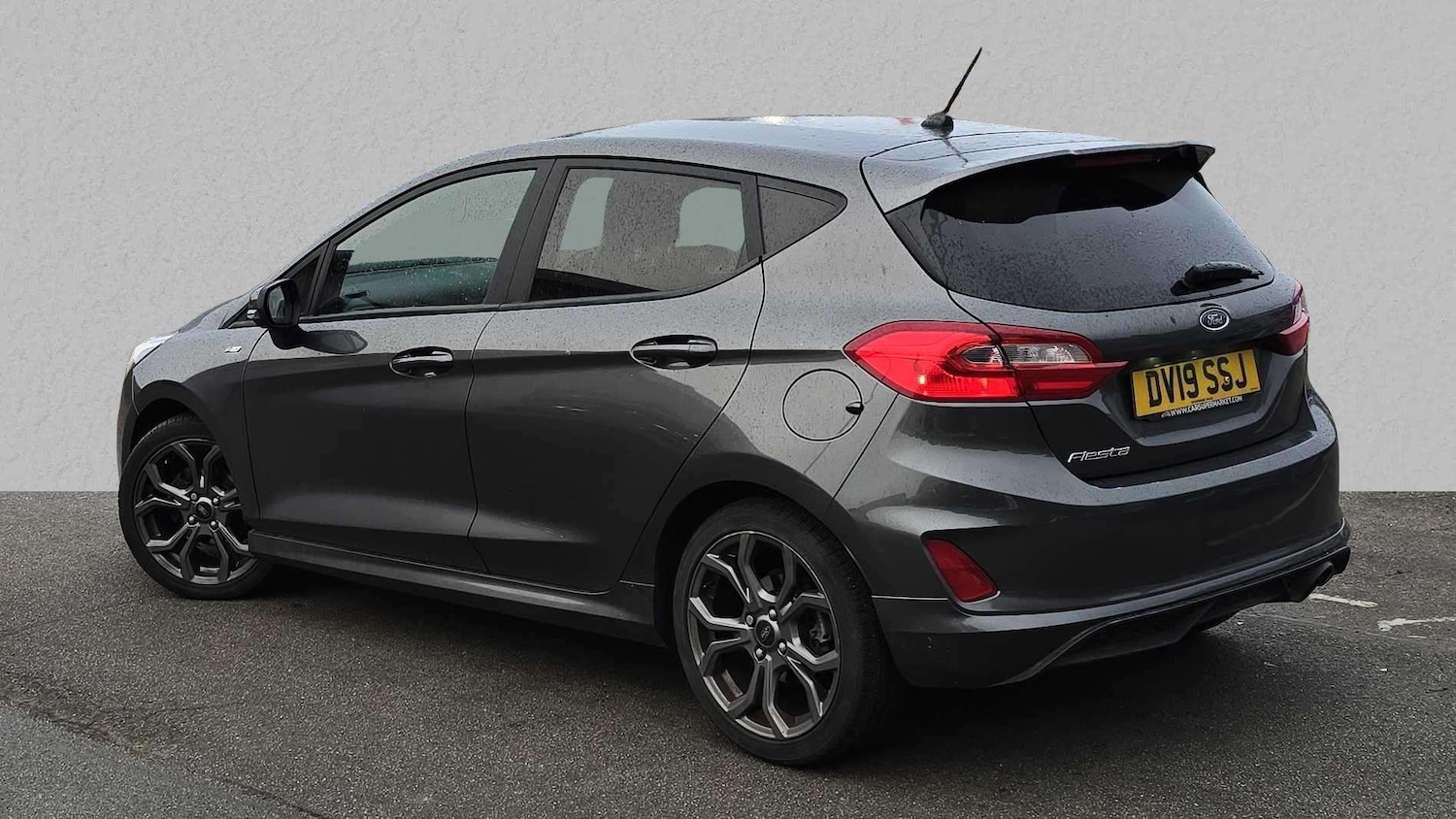 Used Ford Fiesta 2019 for sale - 76156353: Photo 2