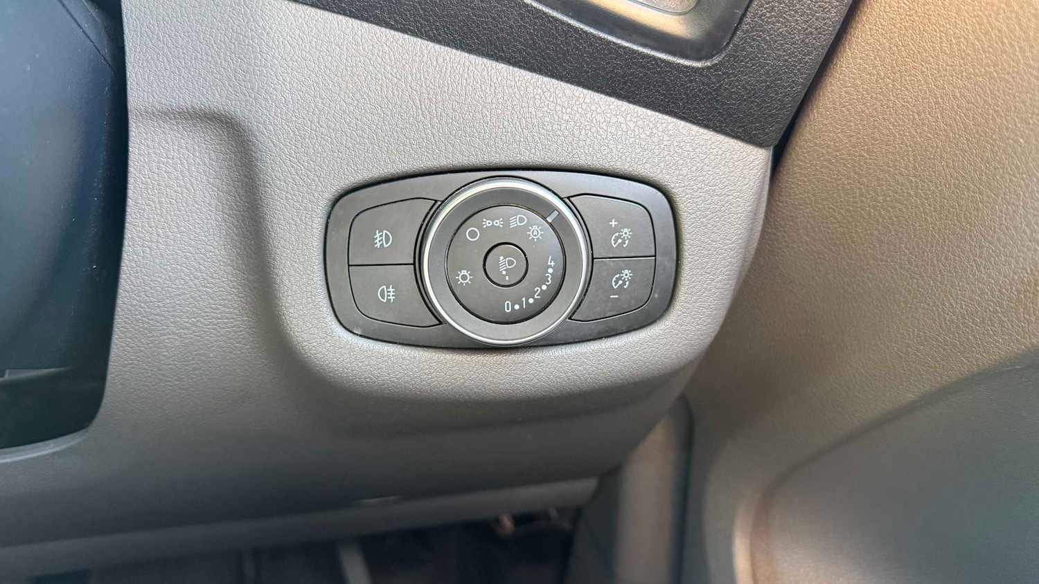 Used Ford Transit Connect 2023 for sale - 77943419: Photo 17