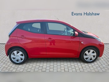 Used Toyota AYGO 2016 for sale - 79567957: Photo