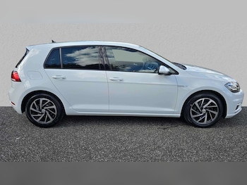 Used Volkswagen Golf 2020 for sale - 75993765: Photo