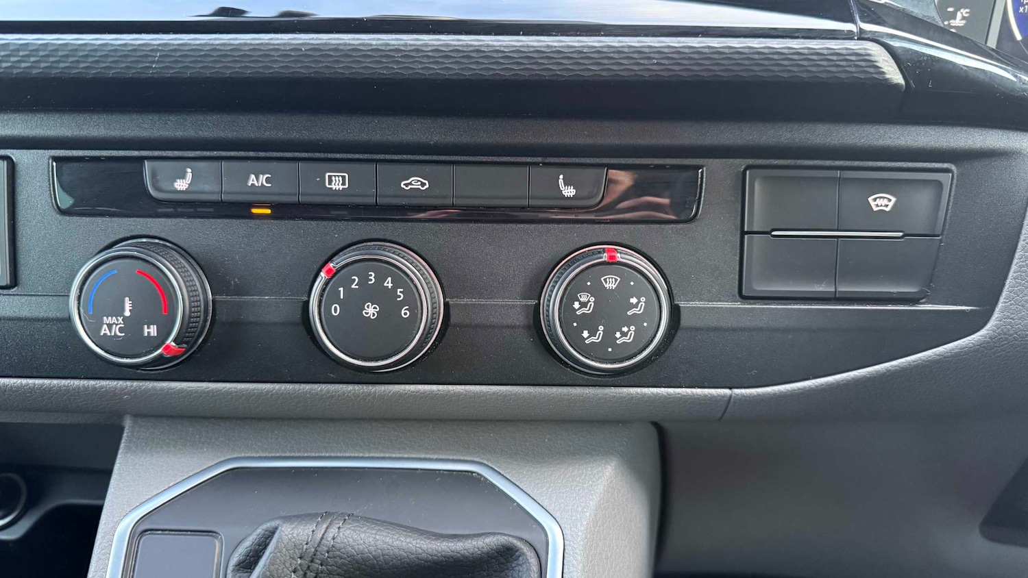 Used Volkswagen Transporter 2022 for sale - 77257226: Photo 29