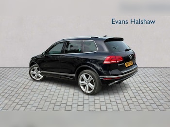 Used Volkswagen Touareg 2017 for sale - 78744054: Photo