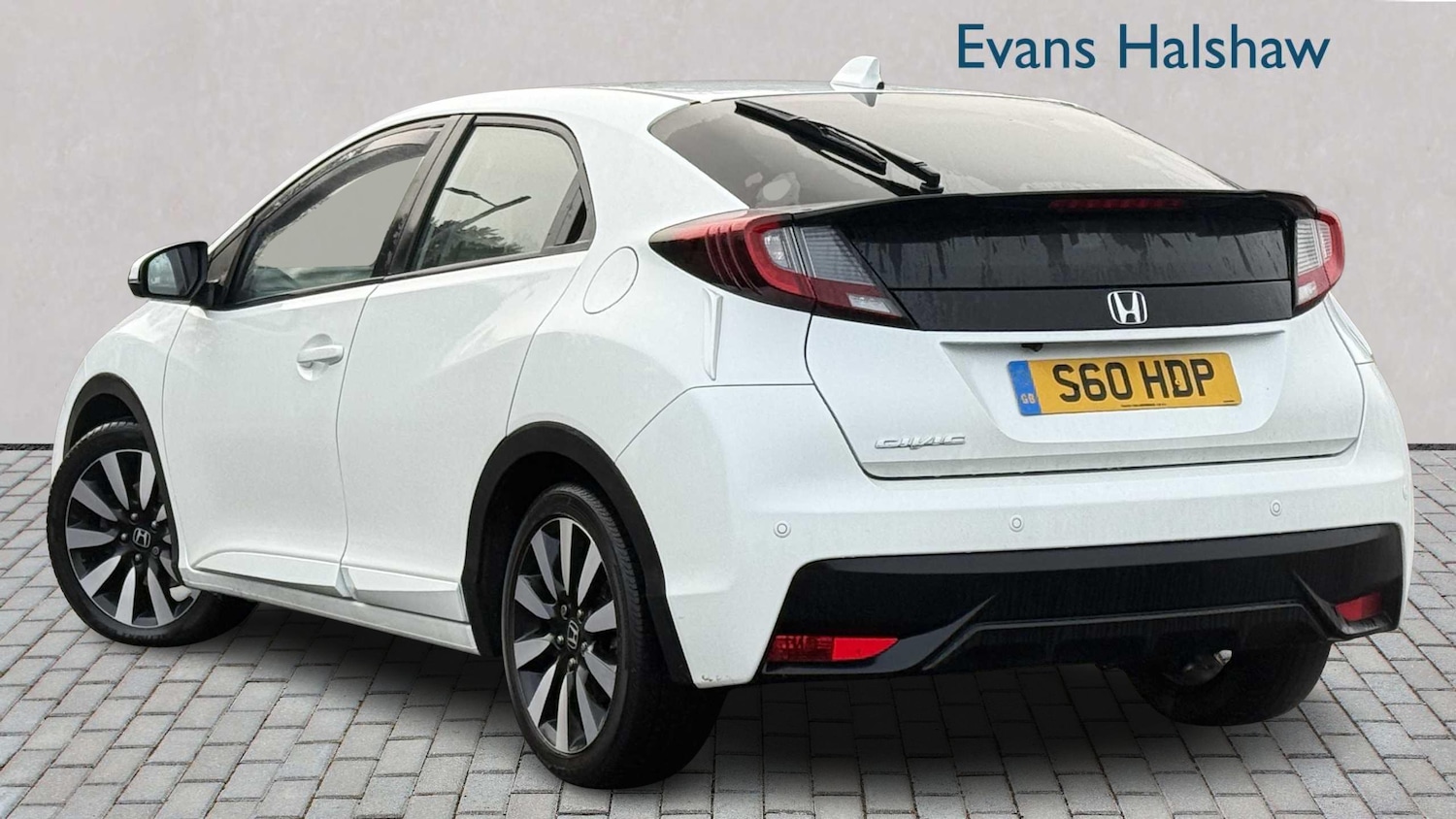 Used Honda Civic 2016 for sale - 77044085: Photo 2