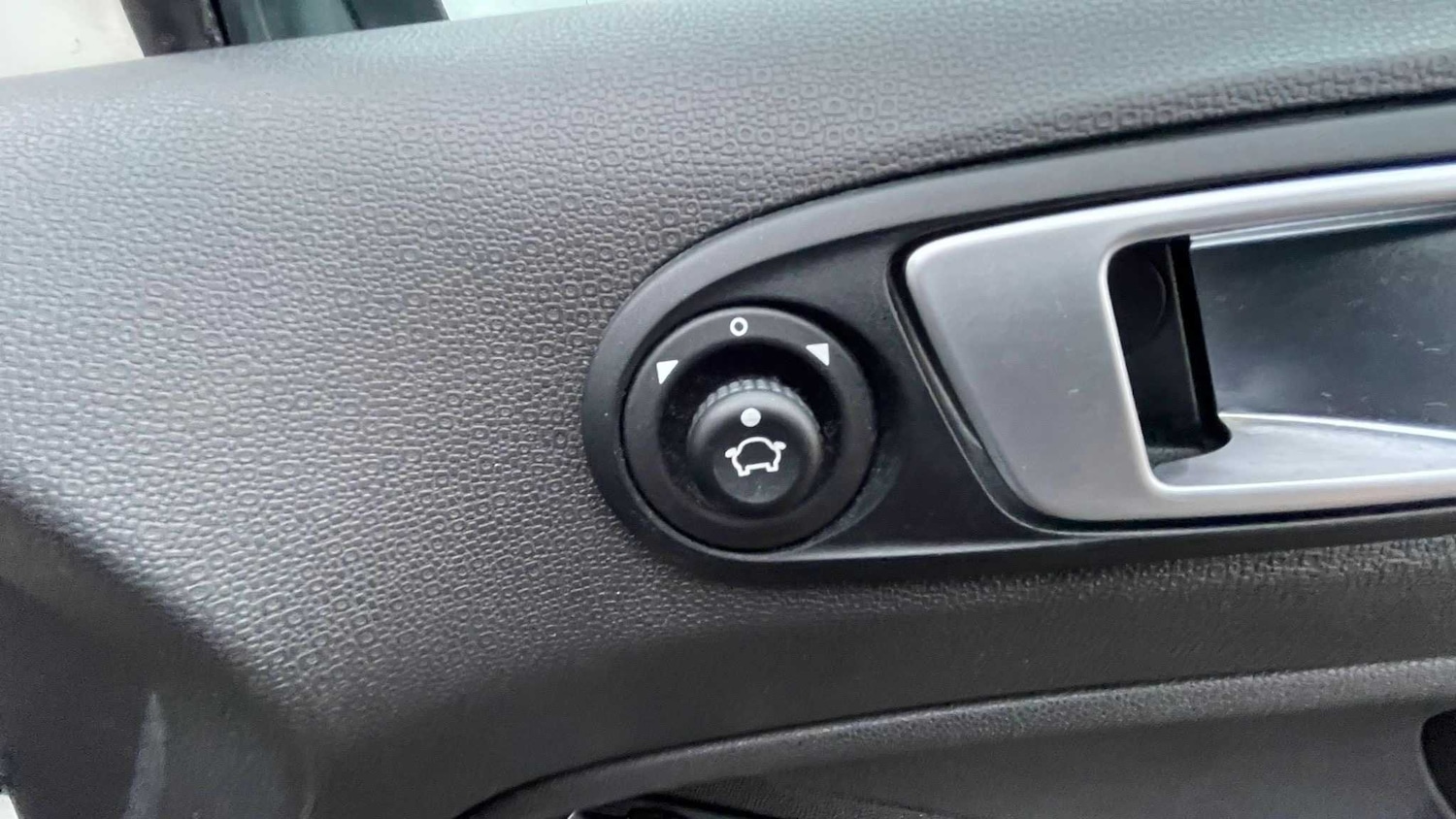 Used Ford Ecosport 2016 for sale - 77112291: Photo 18