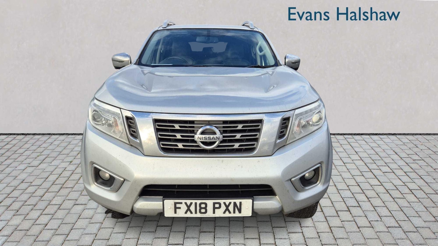 Used Nissan Navara 2018 for sale - 77281796: Photo 2